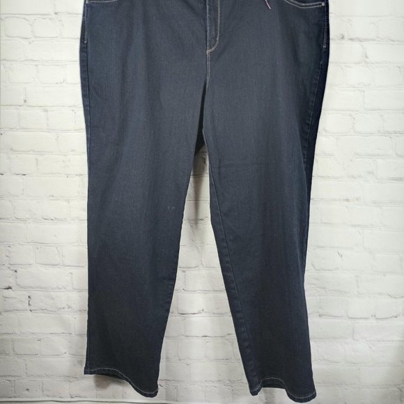 Gloria Vanderbilt Plus Size Jeans - Picture 2 of 6